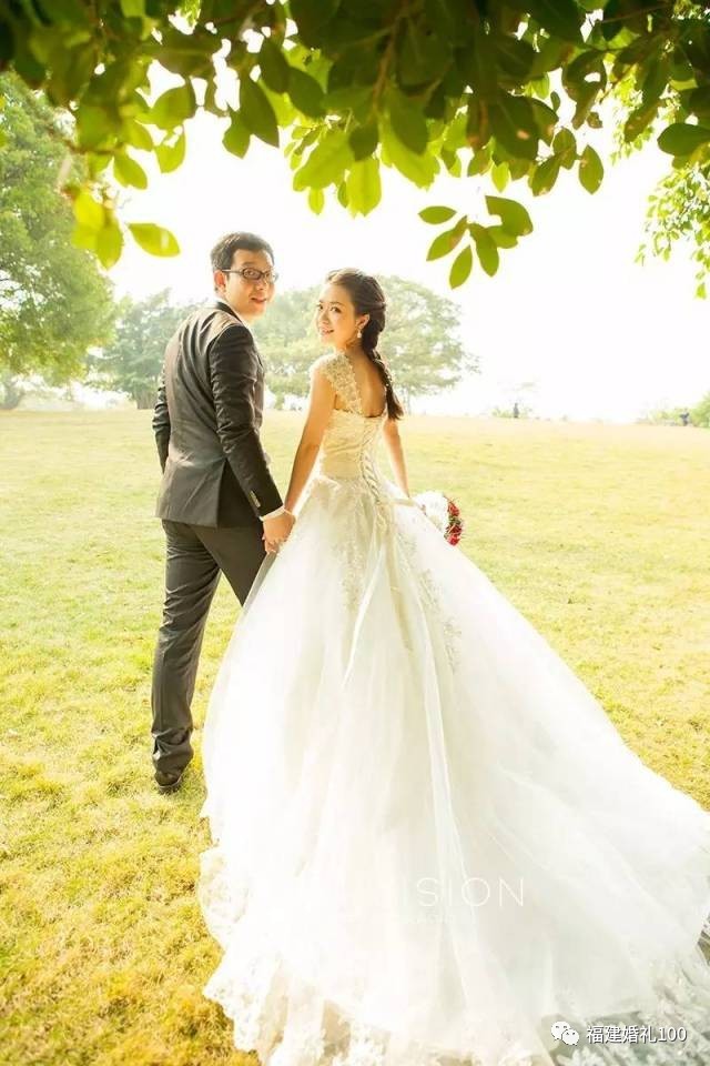 婚宴预定之婚礼实用手册 | 婚礼当天拍摄姿势大全